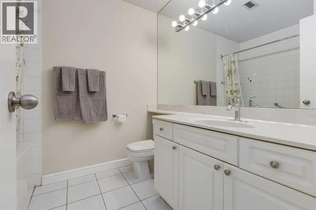 1402, 201 Braeglen Close SW
