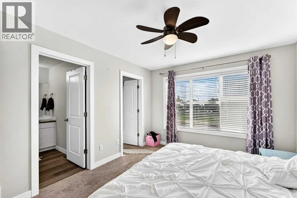 4, 69 Aquitania Circle W