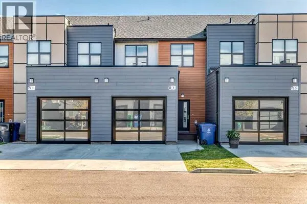 4, 69 Aquitania Circle W