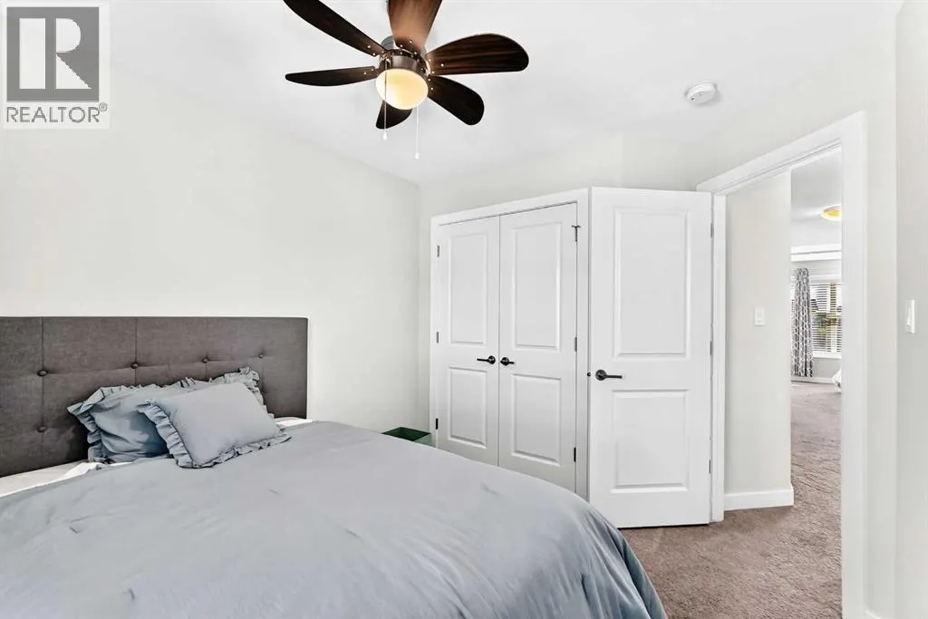 4, 69 Aquitania Circle W