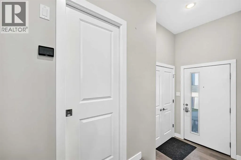4, 69 Aquitania Circle W