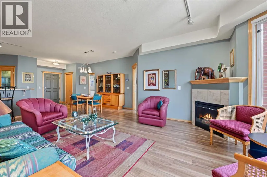 330, 15 Everstone Drive SW