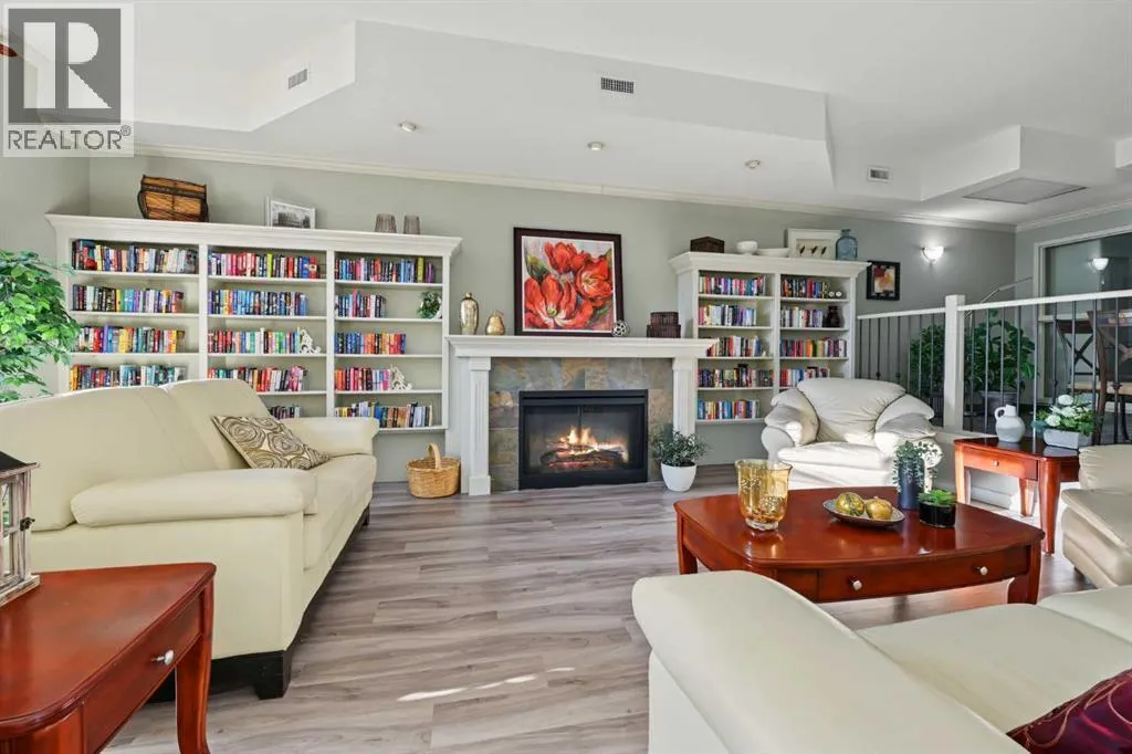 330, 15 Everstone Drive SW