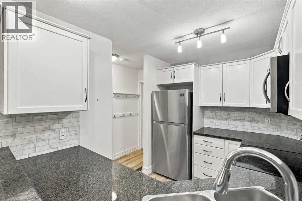 126, 33 Glamis Green SW