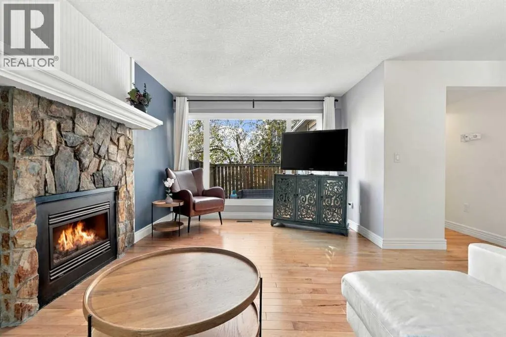 126, 33 Glamis Green SW