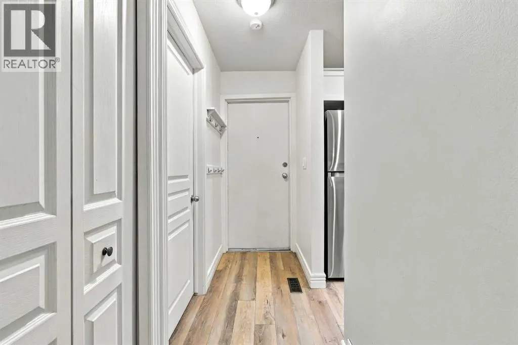 126, 33 Glamis Green SW