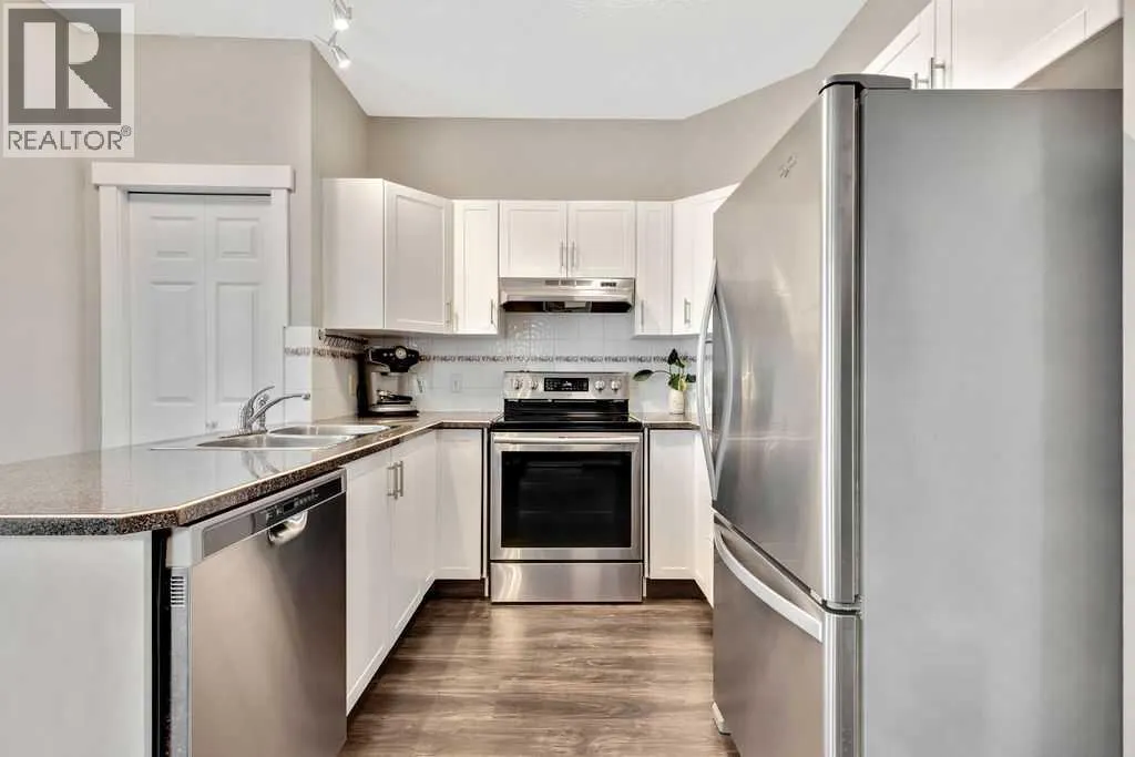 86 Inverness Square SE