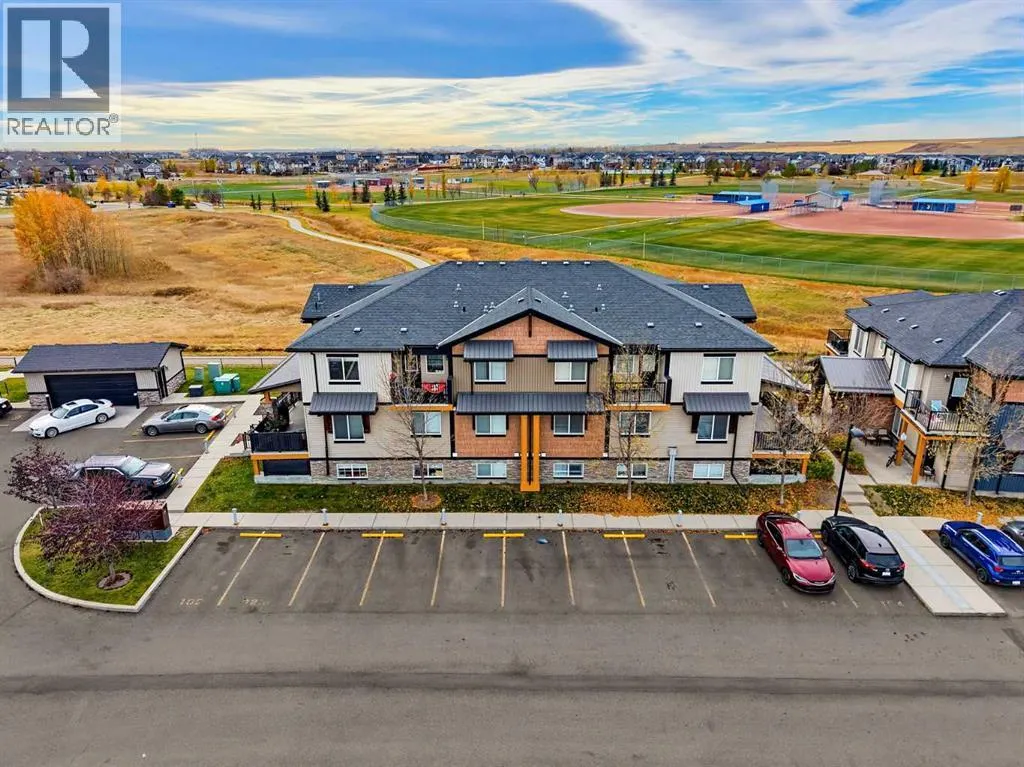 8301, 2781 Chinook Winds Drive SW