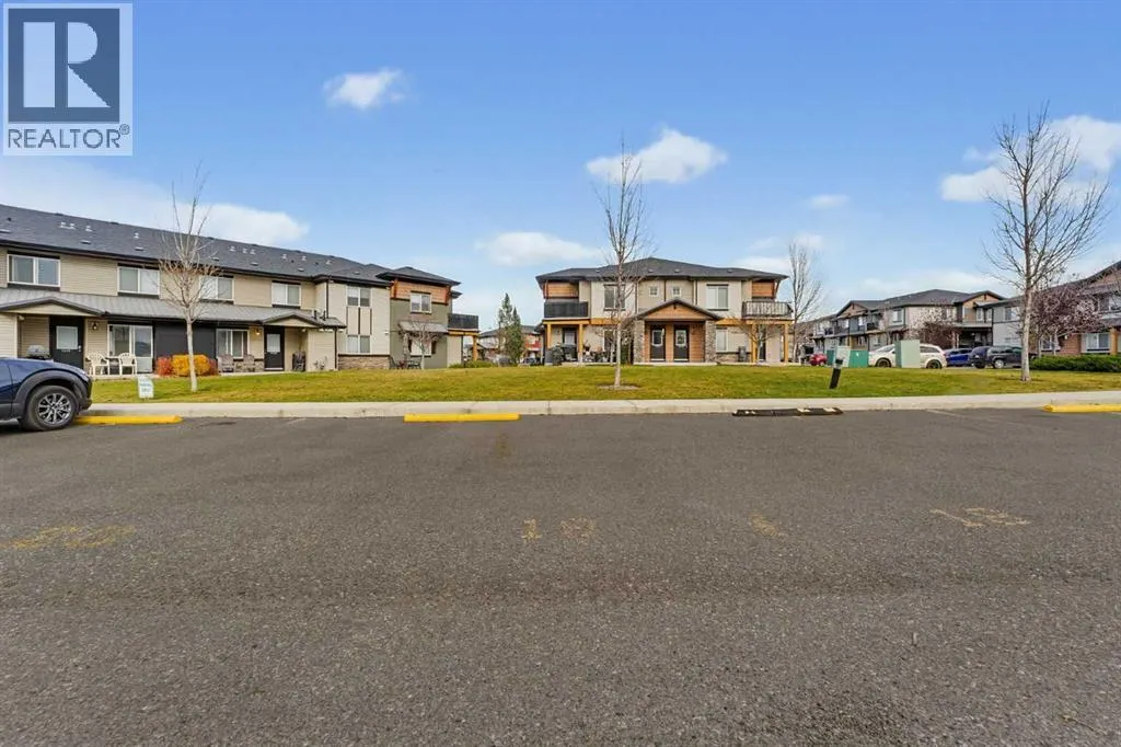 8301, 2781 Chinook Winds Drive SW