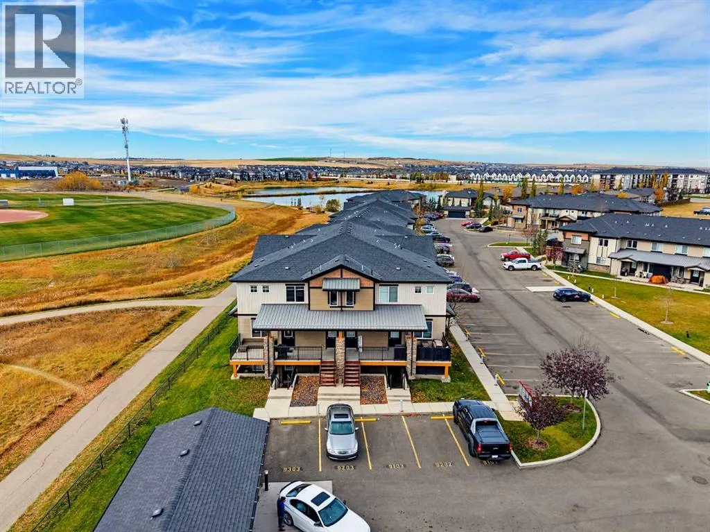 8301, 2781 Chinook Winds Drive SW