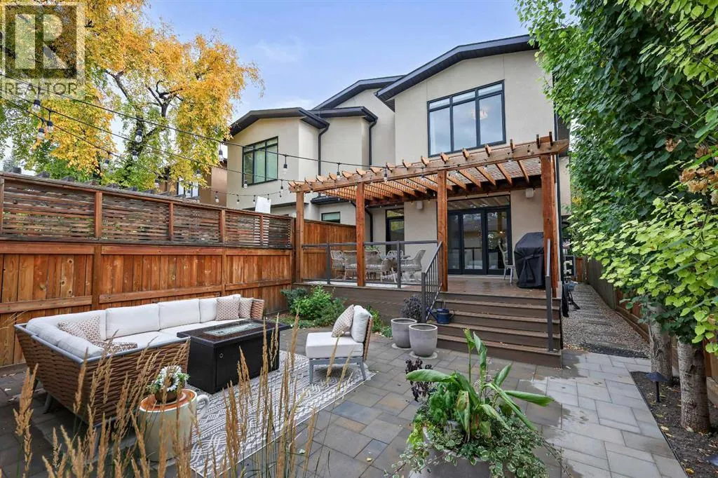 2833 26 Street SW