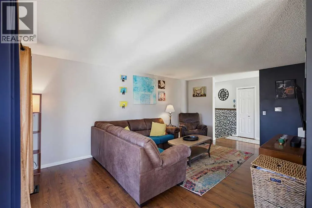 5103 60 Street Close