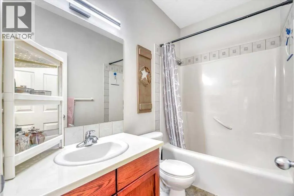 124 West Creek Glen