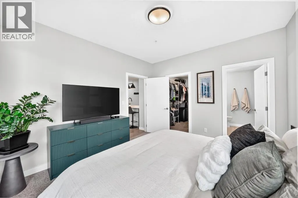 1205, 95 Burma Star Road SW