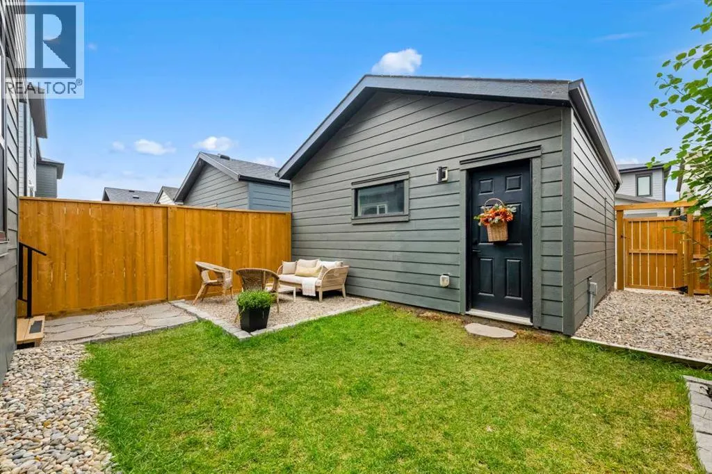 15041 37 Street SW