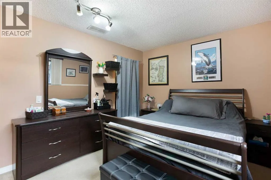 1513, 11010 Bonaventure Drive SE