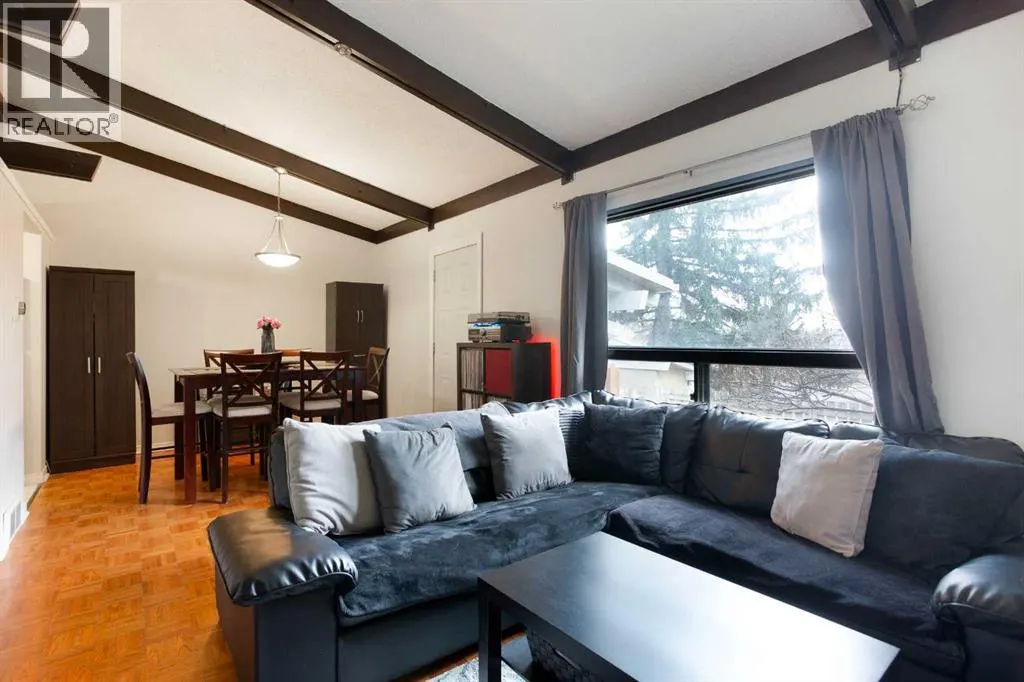 1513, 11010 Bonaventure Drive SE