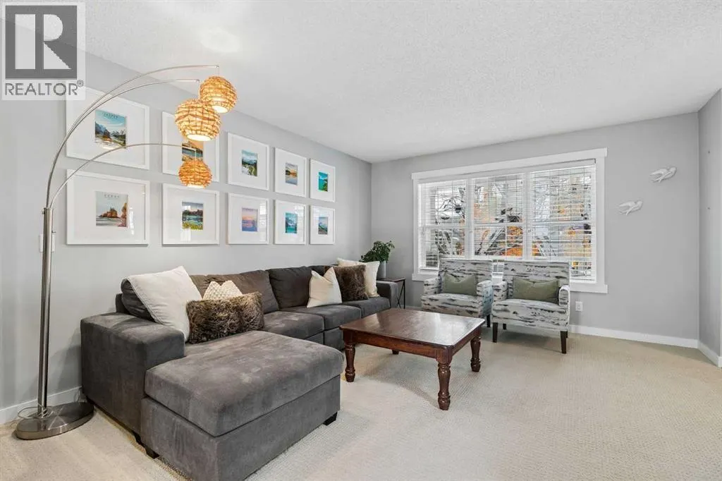 61 West Coach Place SW