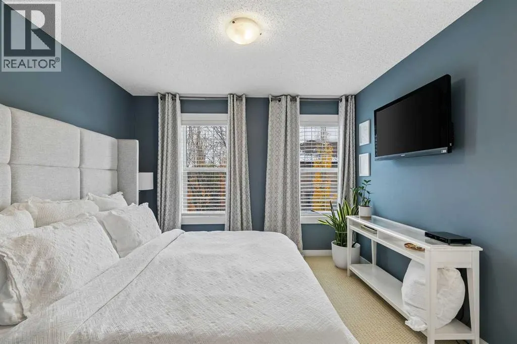 61 West Coach Place SW