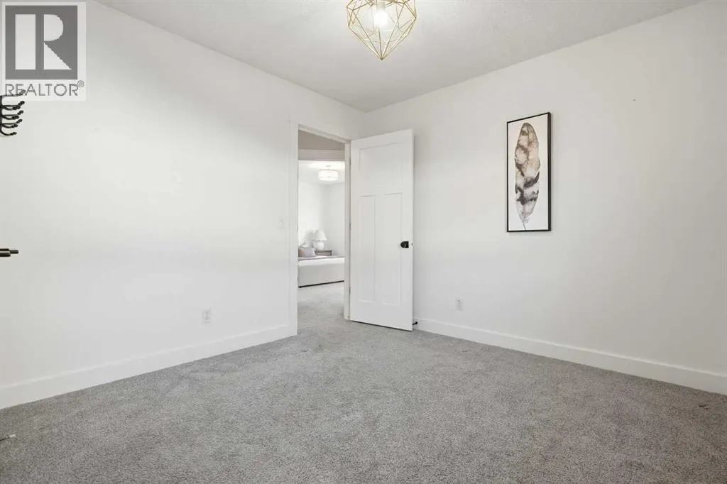 130 Chapman Close SE