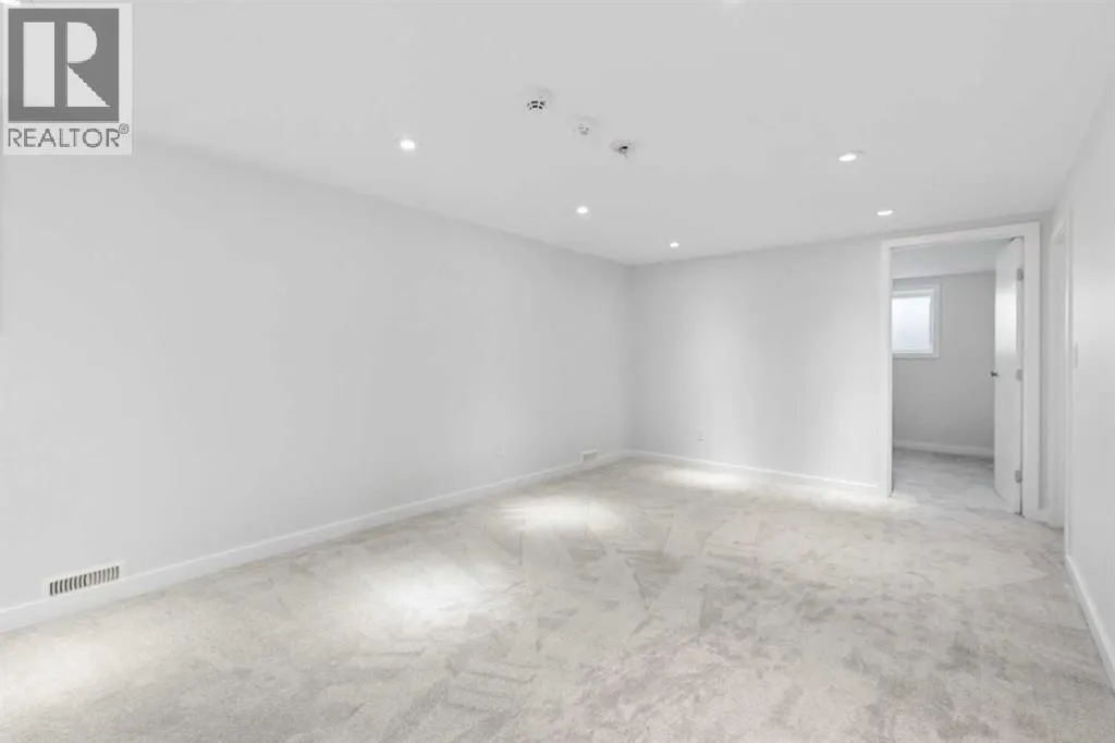 31 Hoover Place SW