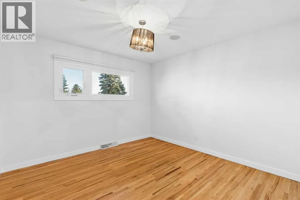 31 Hoover Place SW