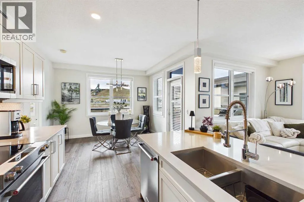 1410, 80 Greenbriar Place NW