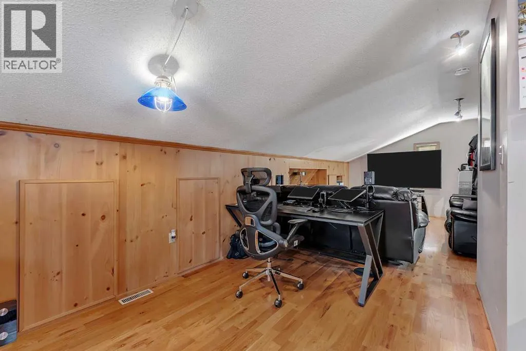 309 East Chestermere Drive