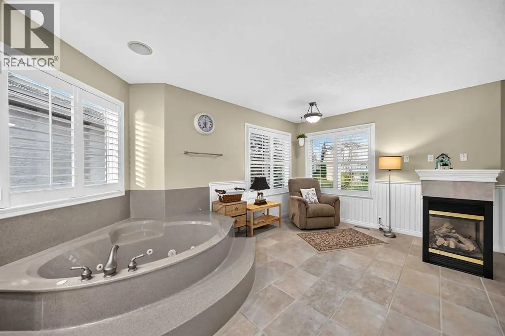 442 Sienna Heights Hill SW