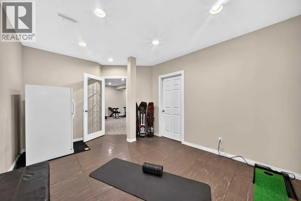 442 Sienna Heights Hill SW