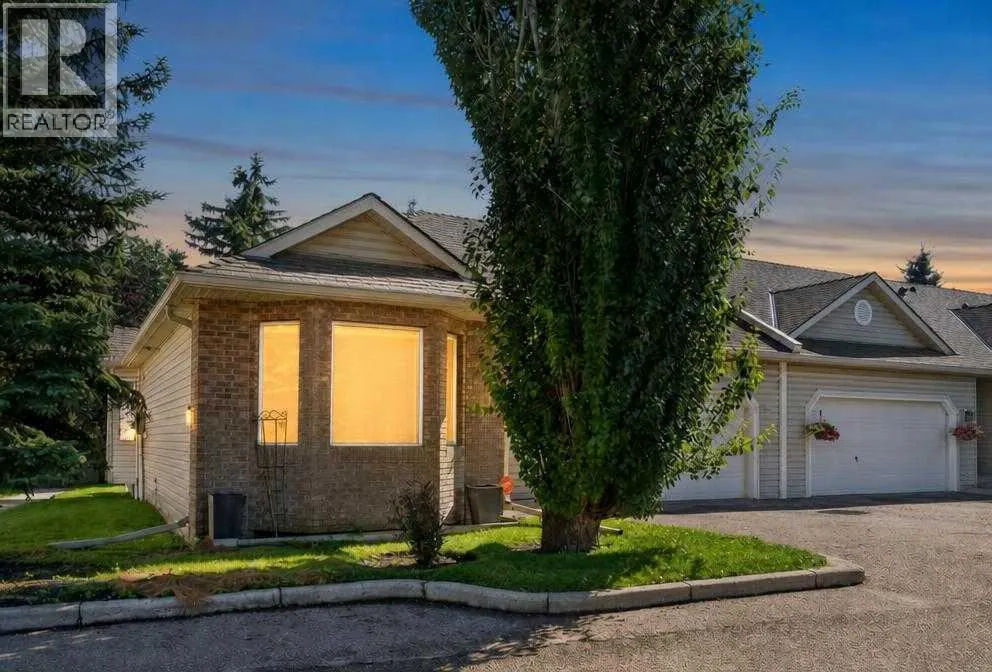 113 Mt Douglas Villas SE