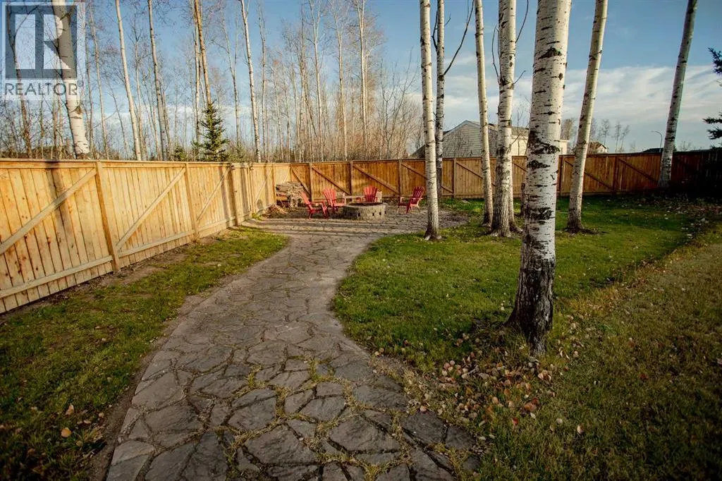 9 Chinook Crescent