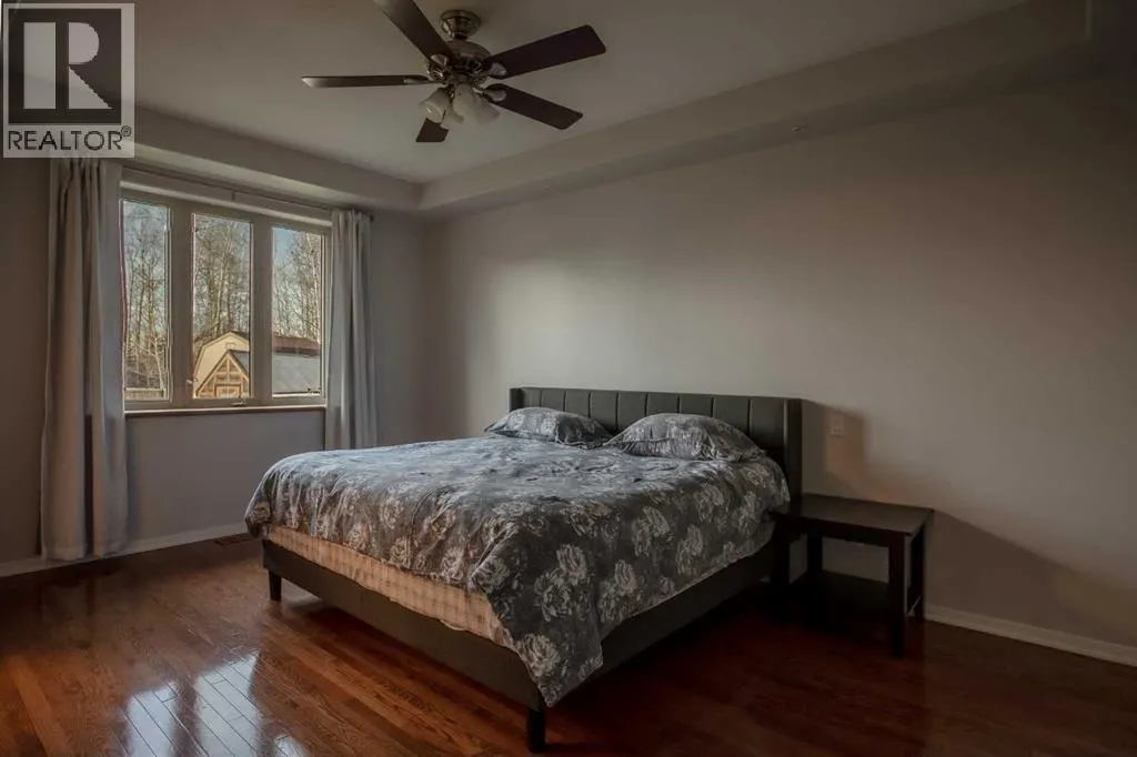 9 Chinook Crescent
