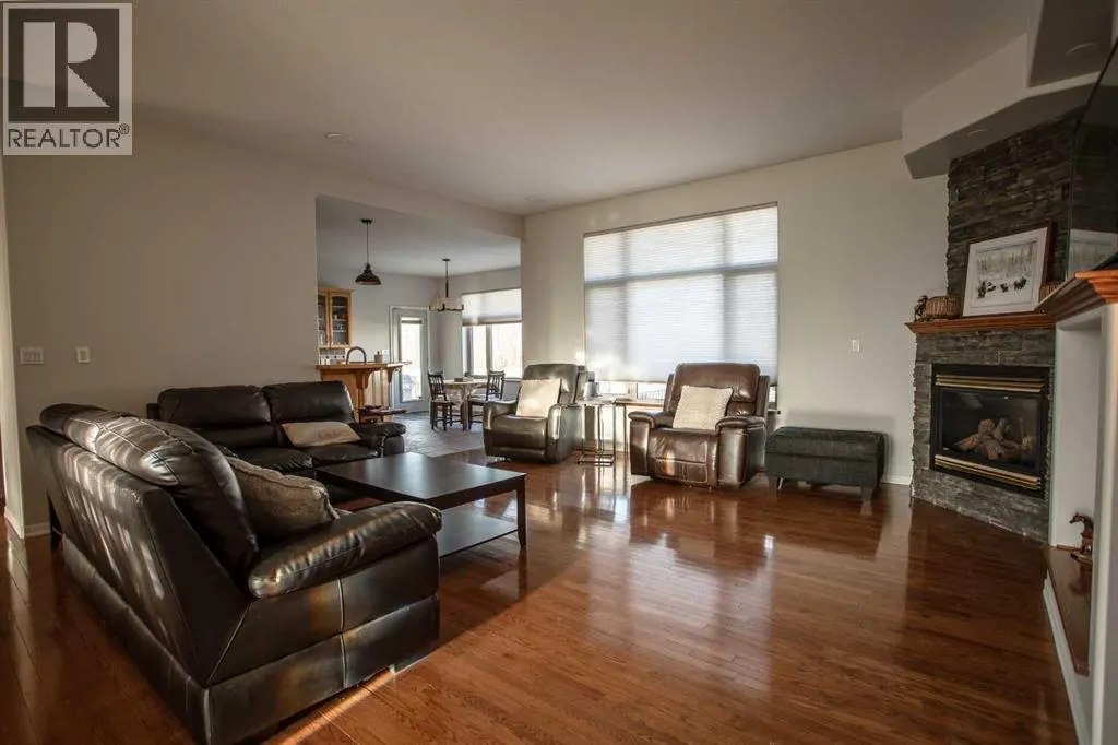 9 Chinook Crescent