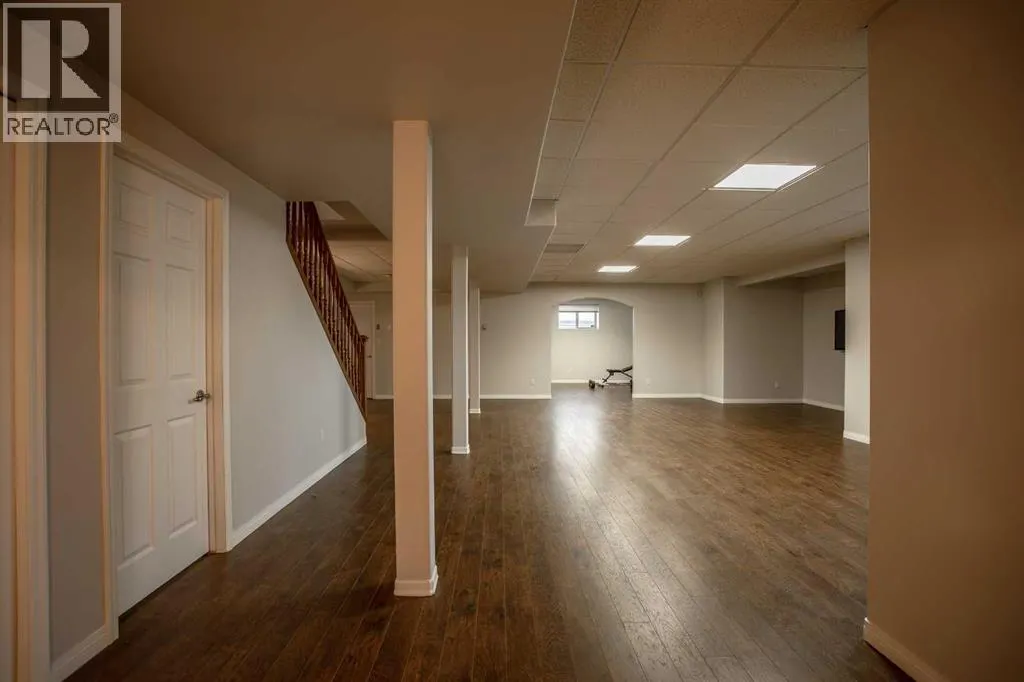 9 Chinook Crescent