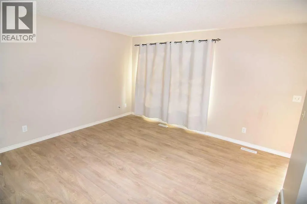 412 Abadan Place NE
