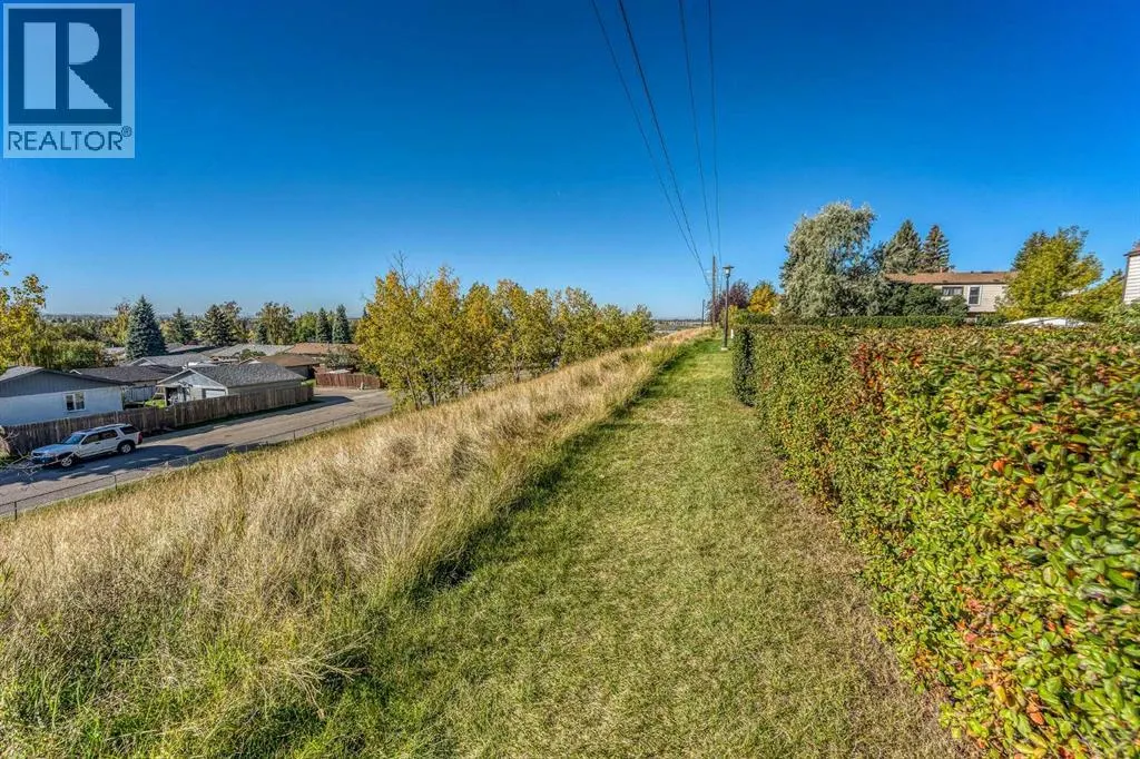 54, 1845 Lysander Crescent SE