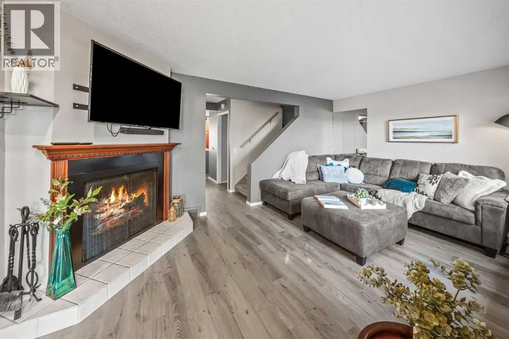 54, 1845 Lysander Crescent SE