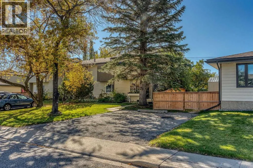 54, 1845 Lysander Crescent SE