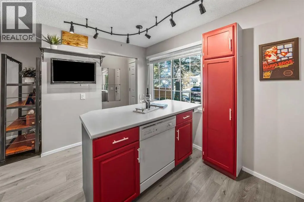 54, 1845 Lysander Crescent SE