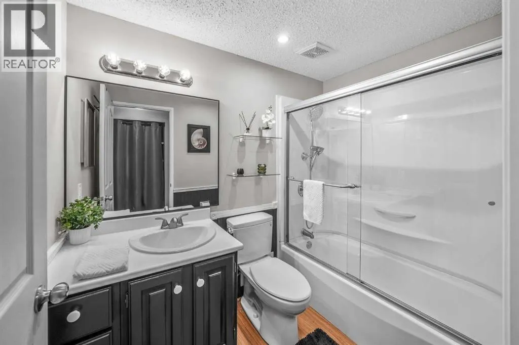 54, 1845 Lysander Crescent SE