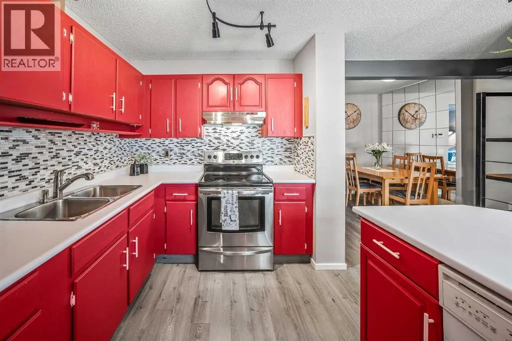 54, 1845 Lysander Crescent SE