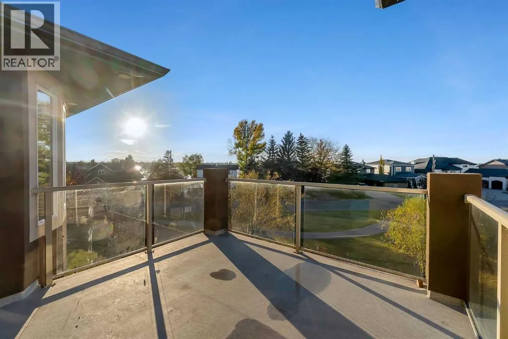 220 East Lakeview Place