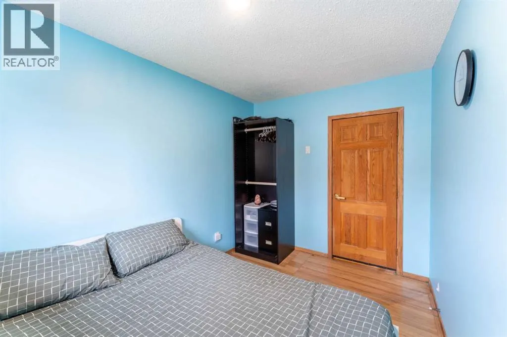 2018 Cottonwood Crescent SE