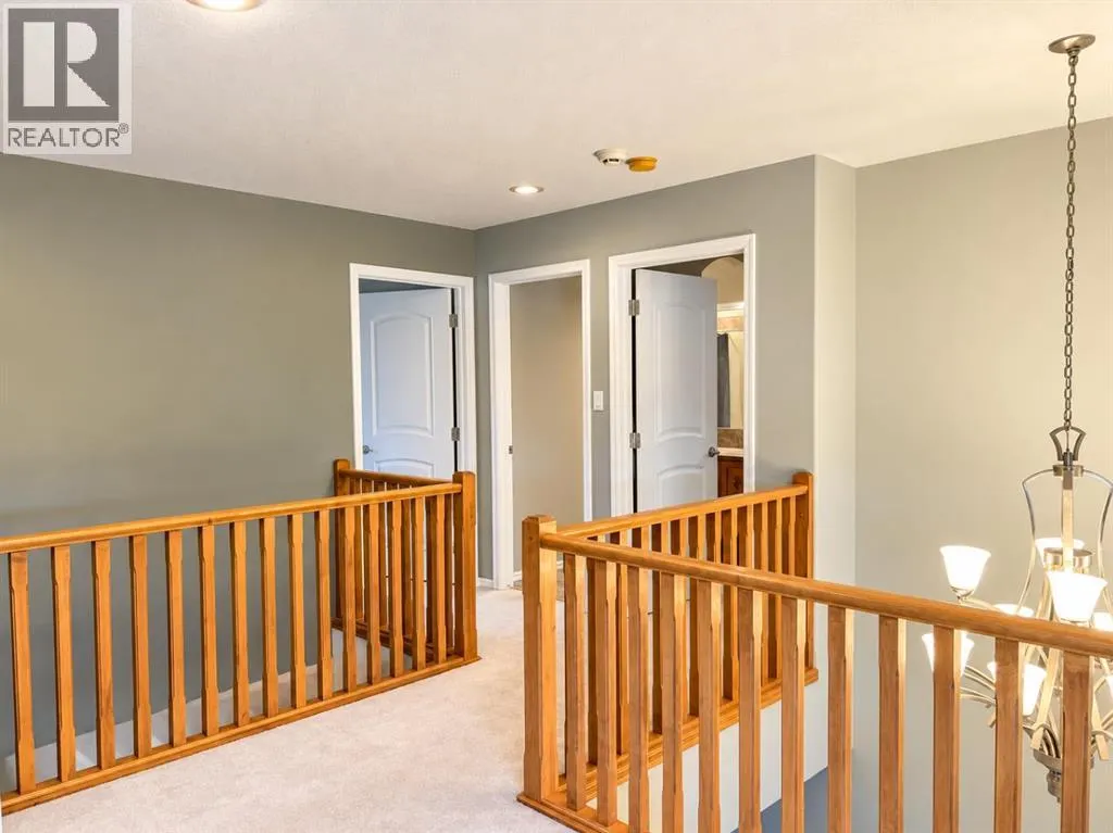198 Grizzly Terrace N