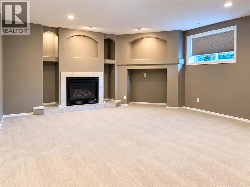 198 Grizzly Terrace N