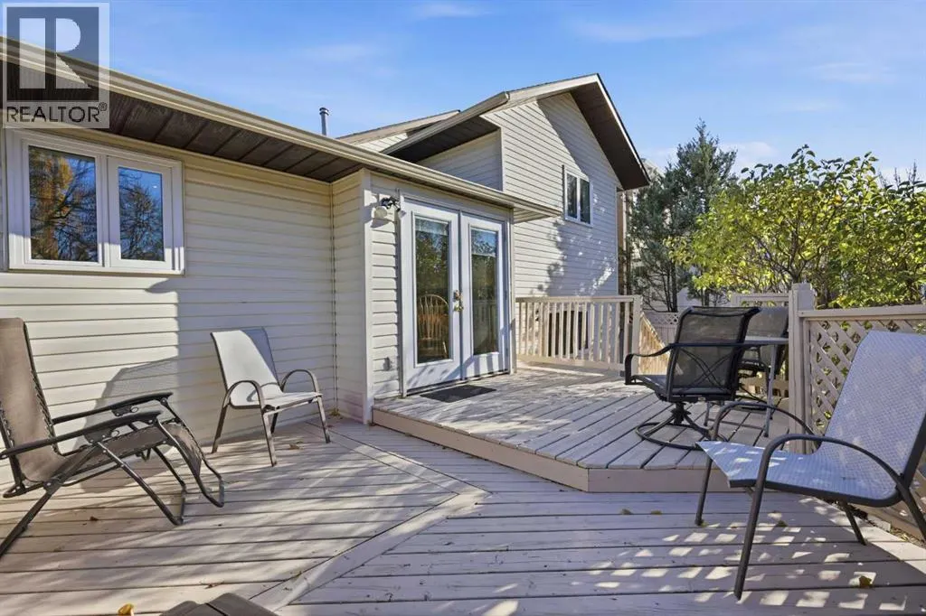 95 Macewan Ridge Close NW