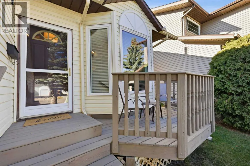 95 Macewan Ridge Close NW