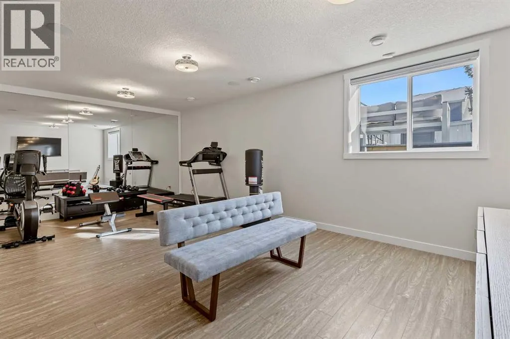 16 Tuscany Valley Grove NW