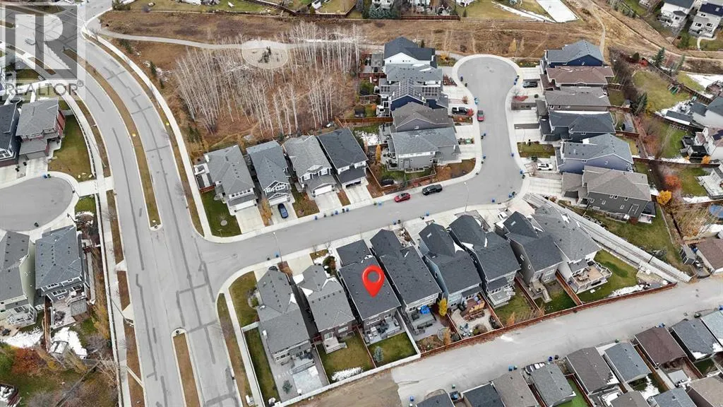 16 Tuscany Valley Grove NW